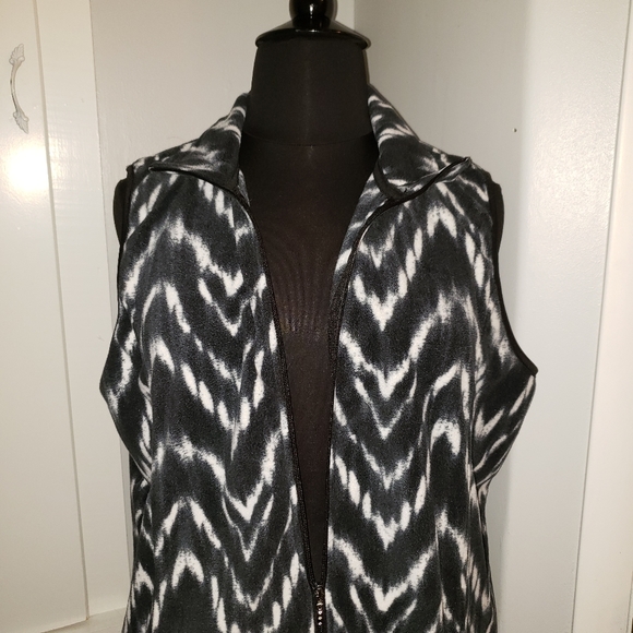 French Laundry 3x zipup black & white vest pockets - Picture 9 of 16